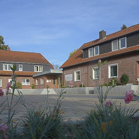 Hotel Zur Erholung & Restaurant Amme'S Landhaus Eicklingen Exteriör bild